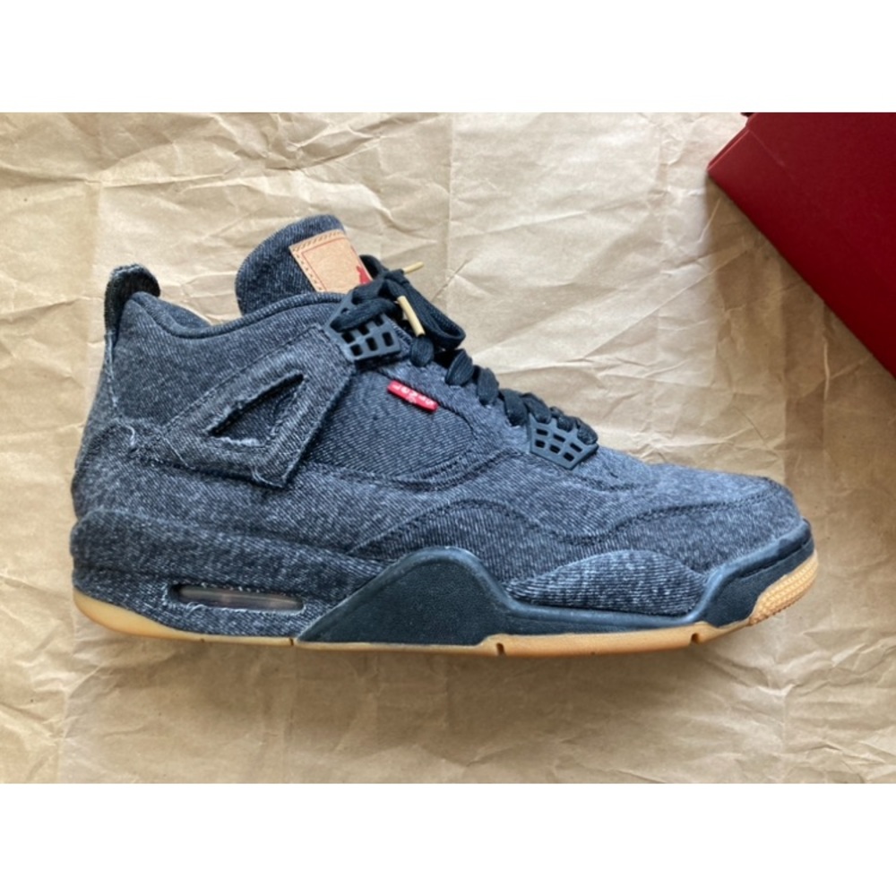 2018
Levi's x Air Jordan 4 Retro 'Denim' - Picture 4 of 7